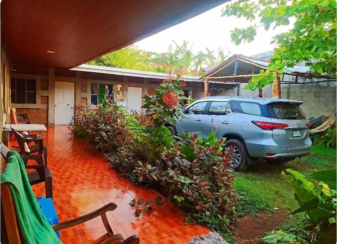 Rustic House Hostel 모요갈파 외부 사진