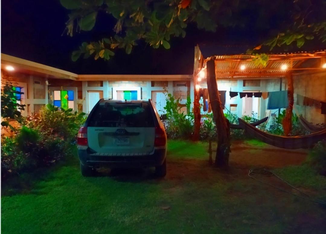 Rustic House Hostel 모요갈파 외부 사진