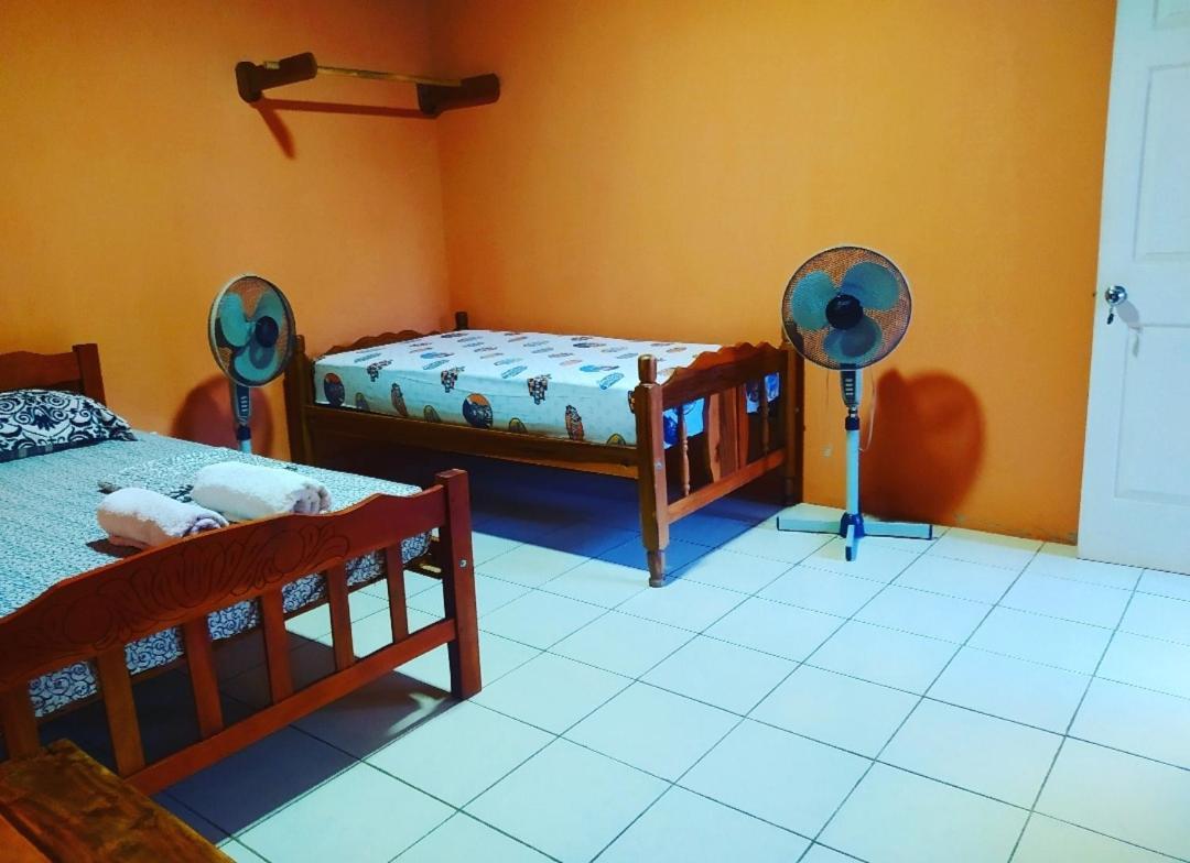 Rustic House Hostel 모요갈파 외부 사진