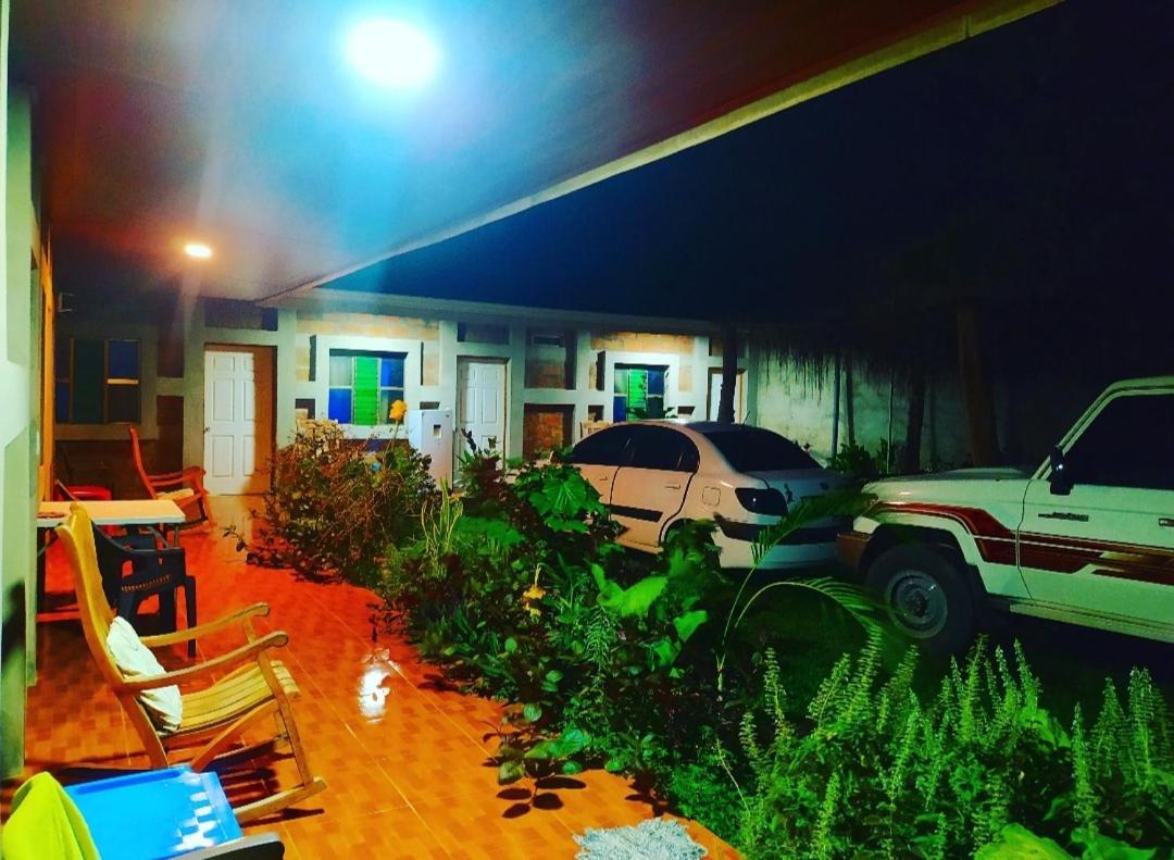 Rustic House Hostel 모요갈파 외부 사진